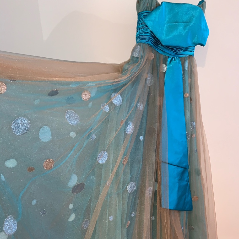 Sherri Hill Strapless Prom Dress